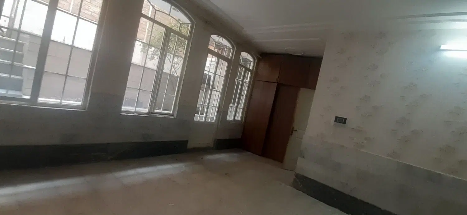 منزل دوطبقه