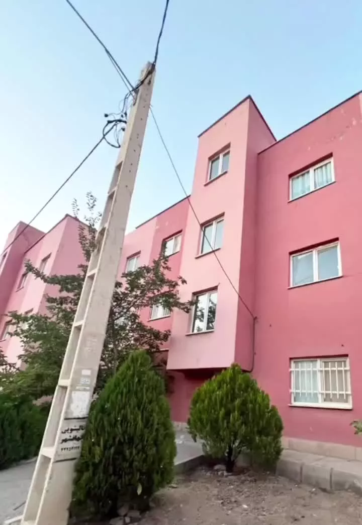 ۷۵ متر _ پاکان _ دو خواب _ فاز ۴ _ ورودی شهر