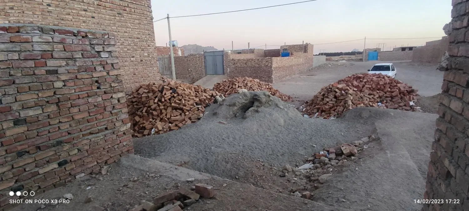 فروش خانه نیمه کاره در ناصر اباد خاش