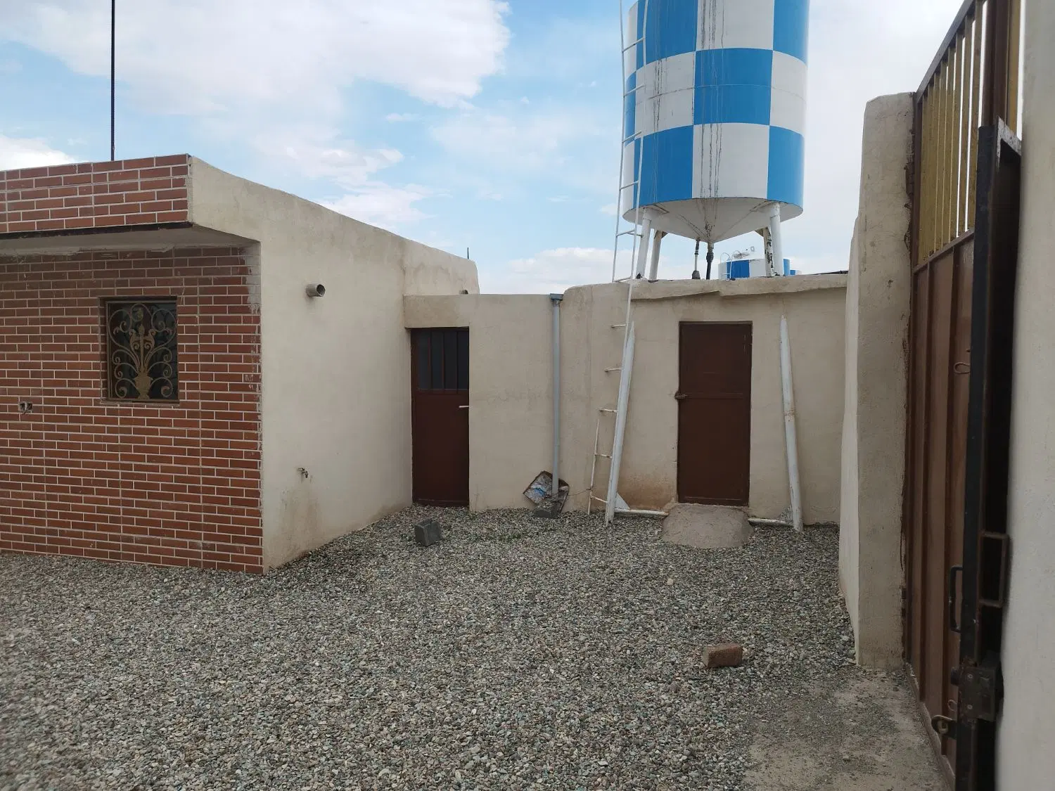 باغچه 600متری