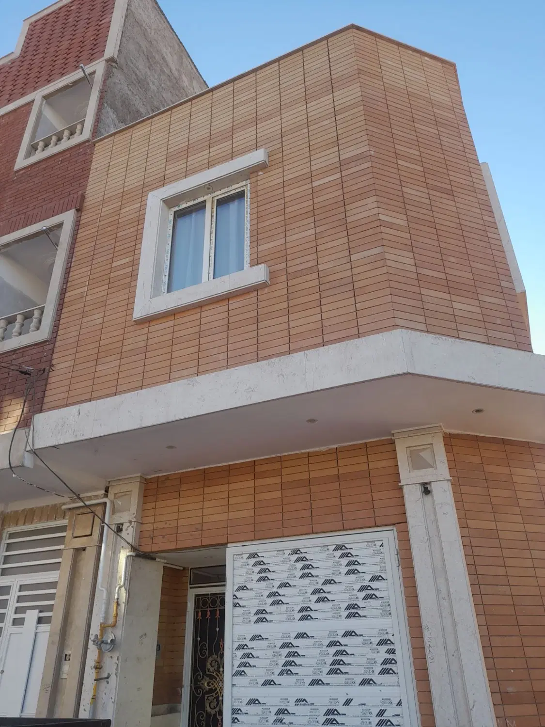 دوطبقه هشت بهشت موقعیت تجاری