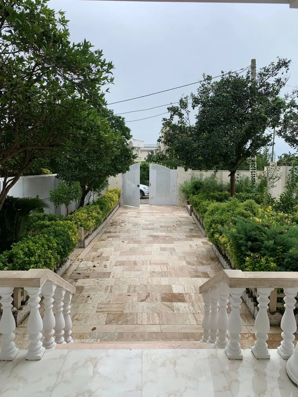 کاخ نمارومی مشجر۳۰۰متری_مناسب سکونت شمال