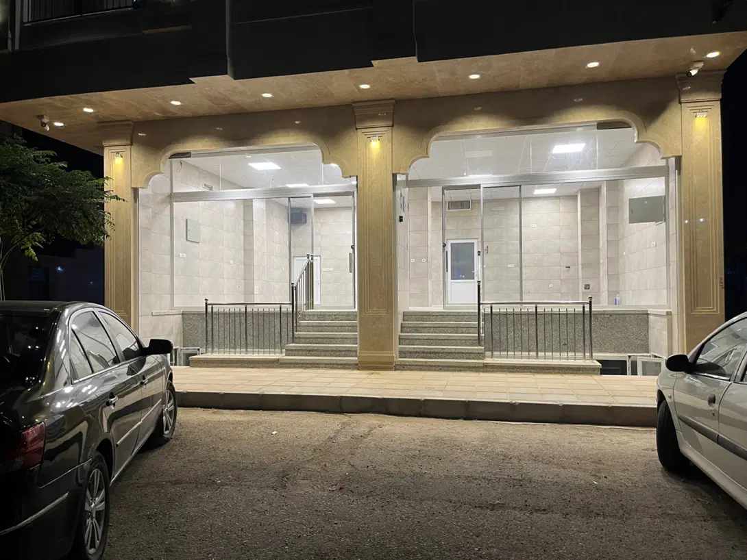 فروشگاه دو دهنه همکف و زیر زمین