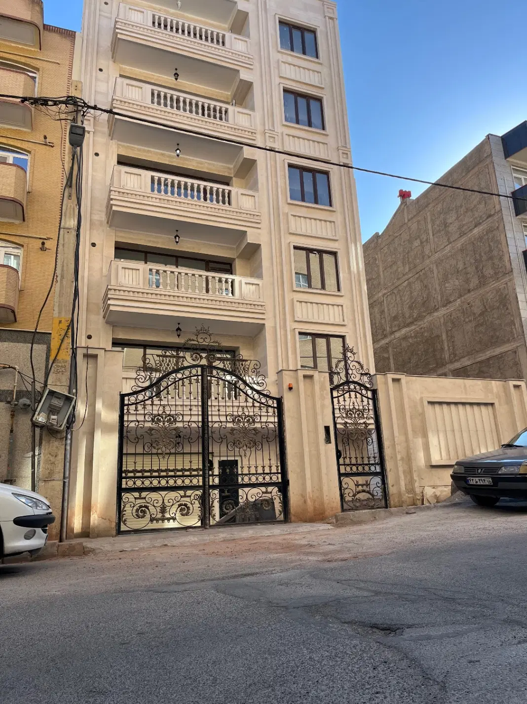 فرشته جنوبی ۱۲۵متر جنوبی