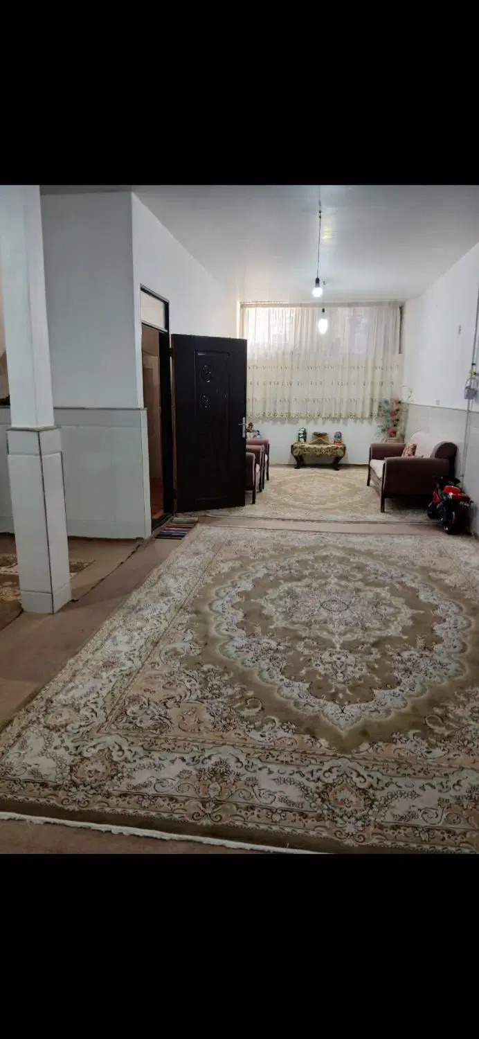 زیر زمین
