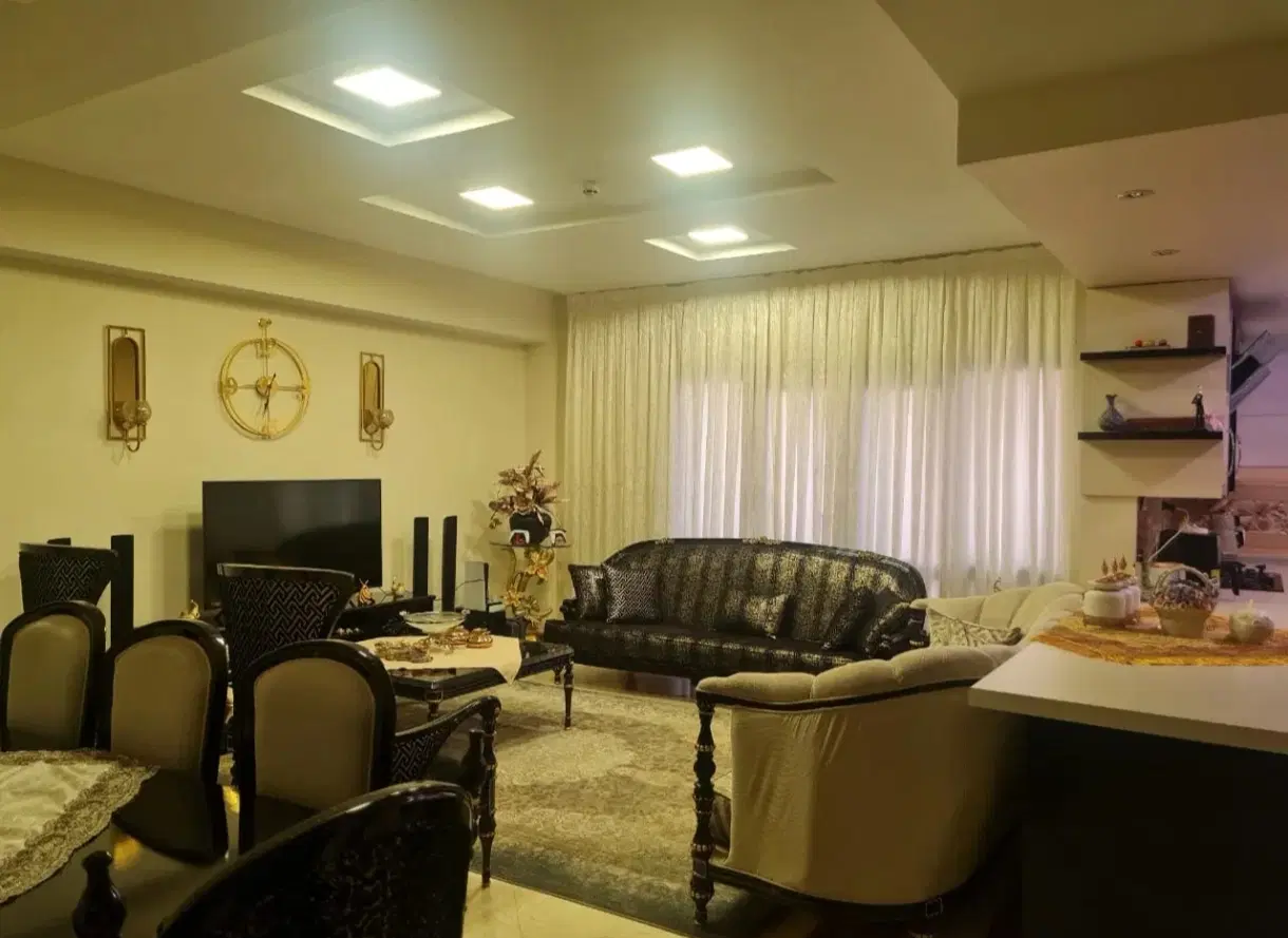 ۱۱۰ متر دریاچه چیتگر برج باغ برند پاریز
