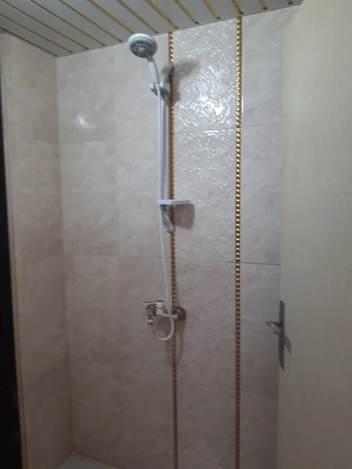 آپارتمان تکواحدی گلشهر
