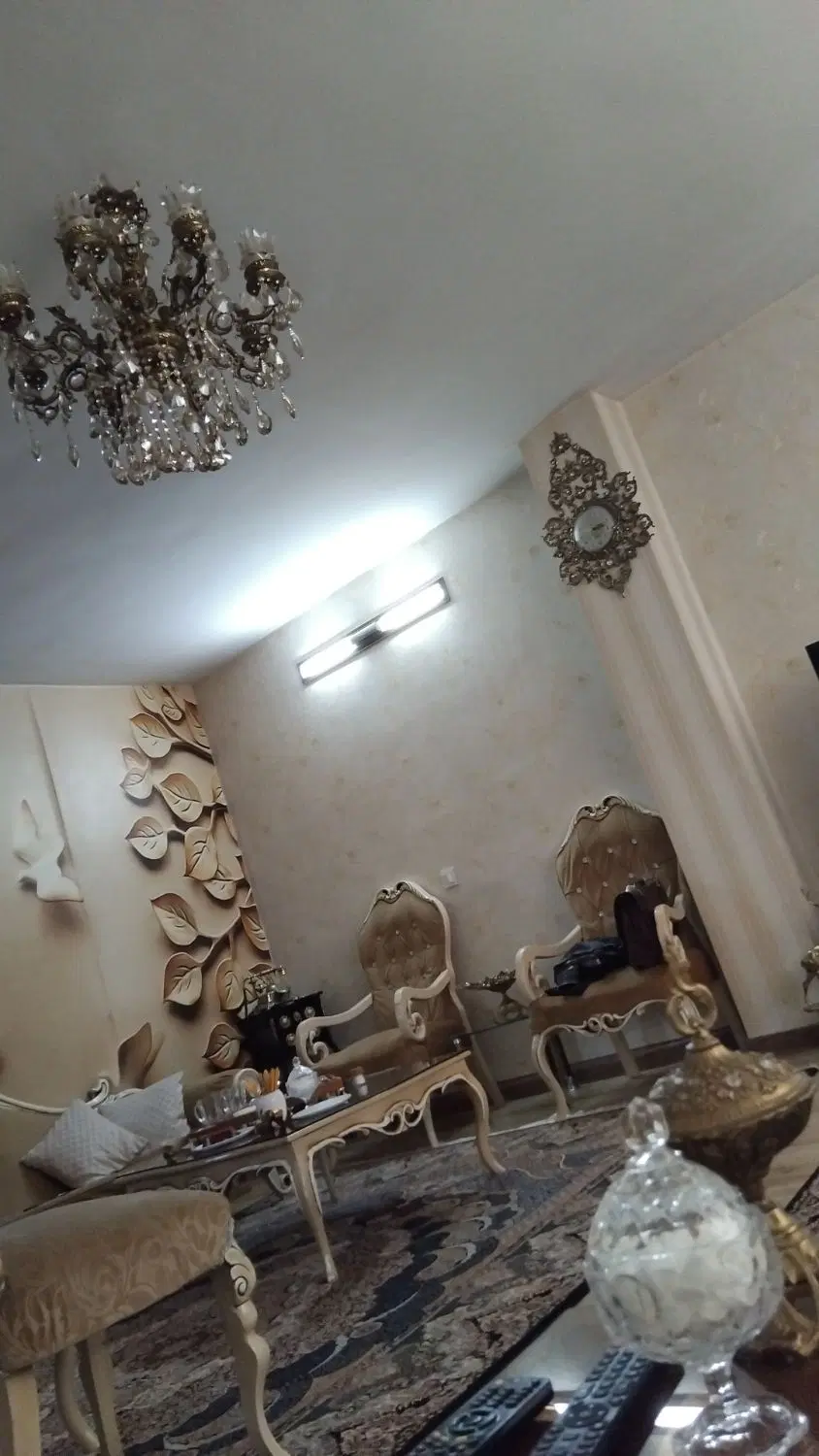 یک دستگاه اپارتمان طبیعی یک