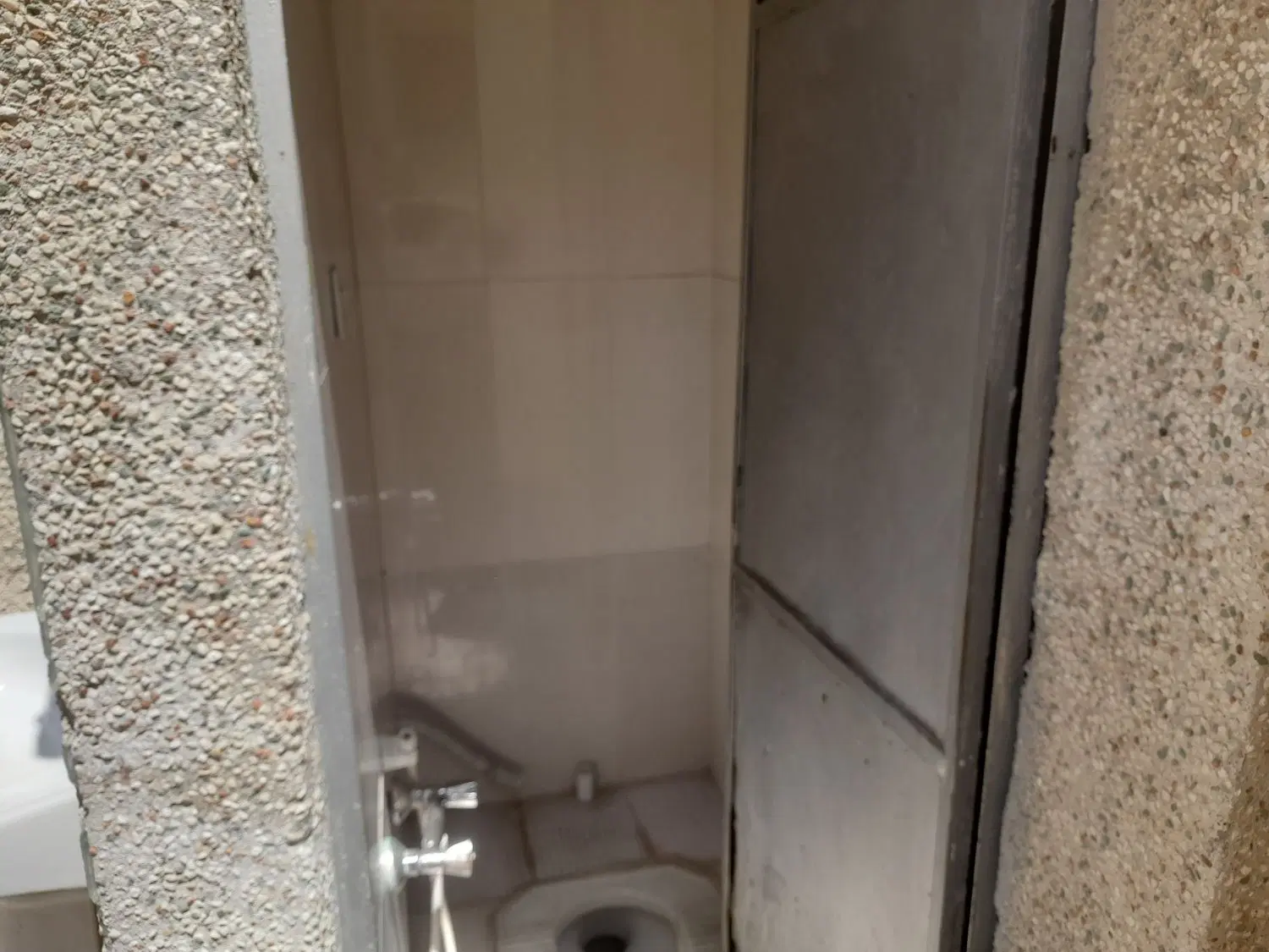 خونه قدیمی ۱۰۰ متری اجاره مناسب اتباع