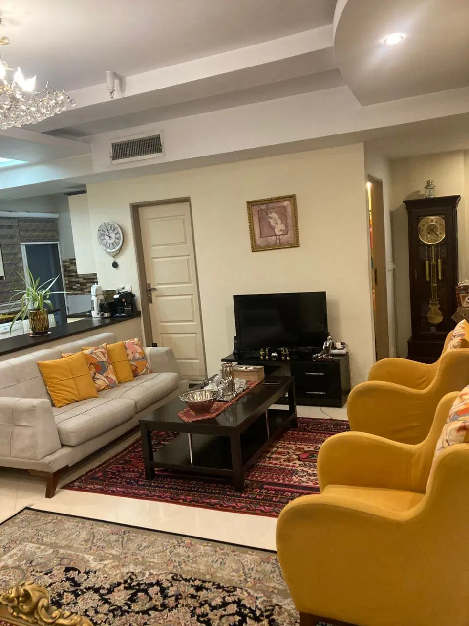 آپارتمان ۹۴ متری