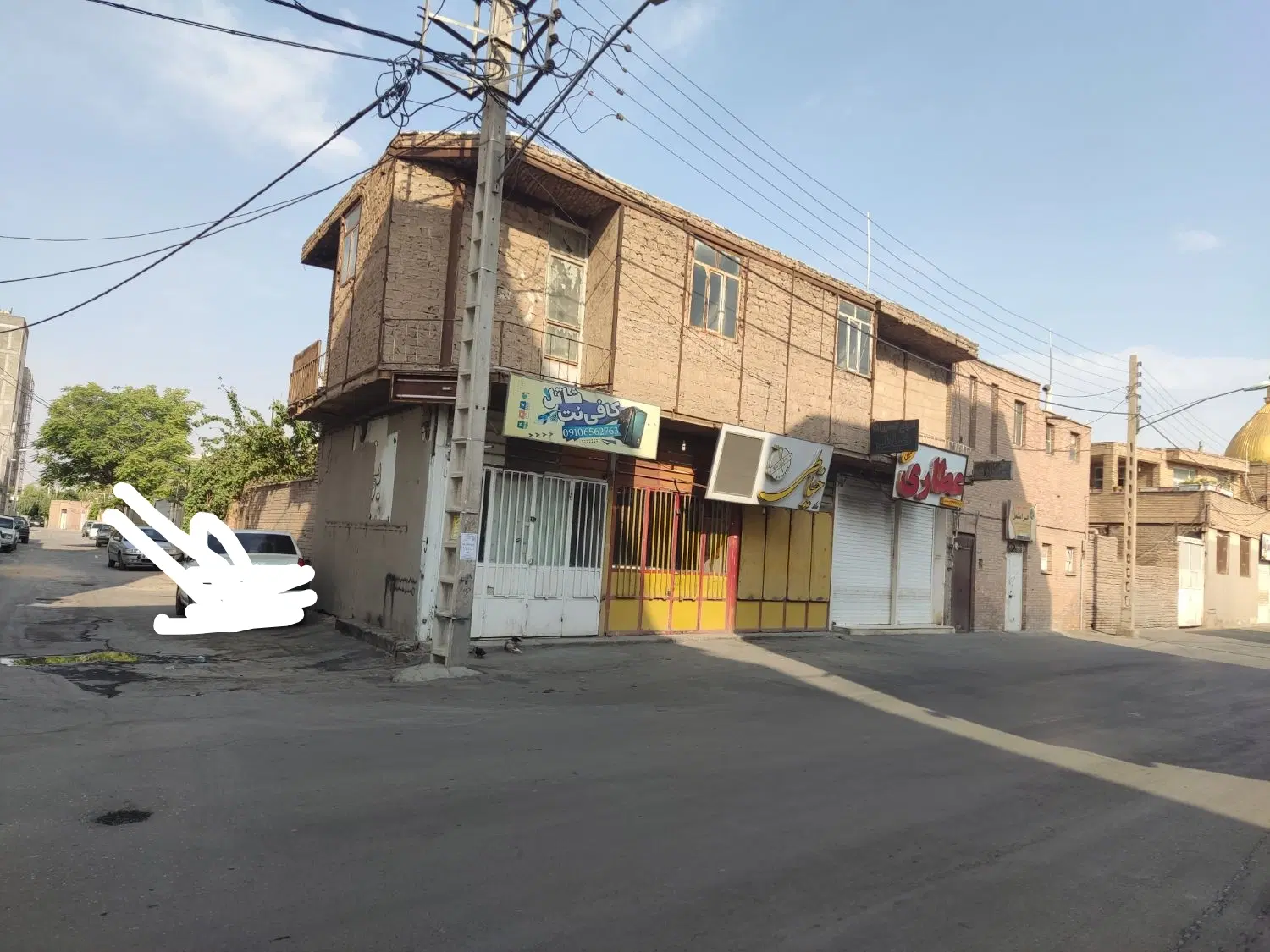 خانه ویلایی قدیمی تیرآهنی