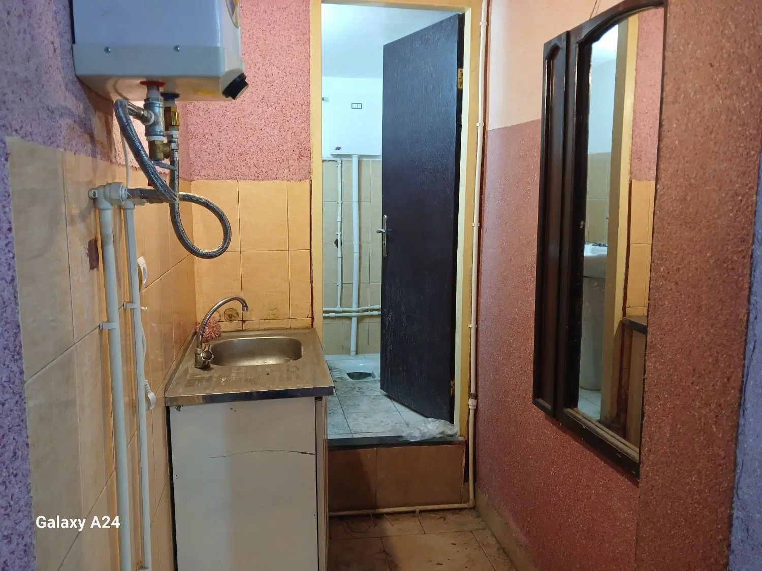 مغازه ۵۴ متری خیابان شهرداری