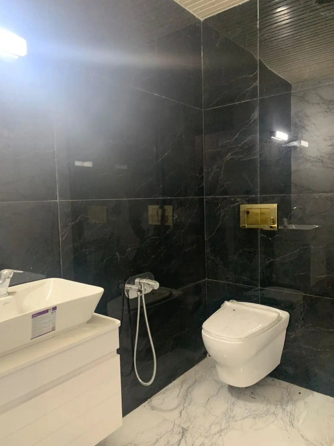 ۹۵ متر جنوبی جنوبی بلوک ۳