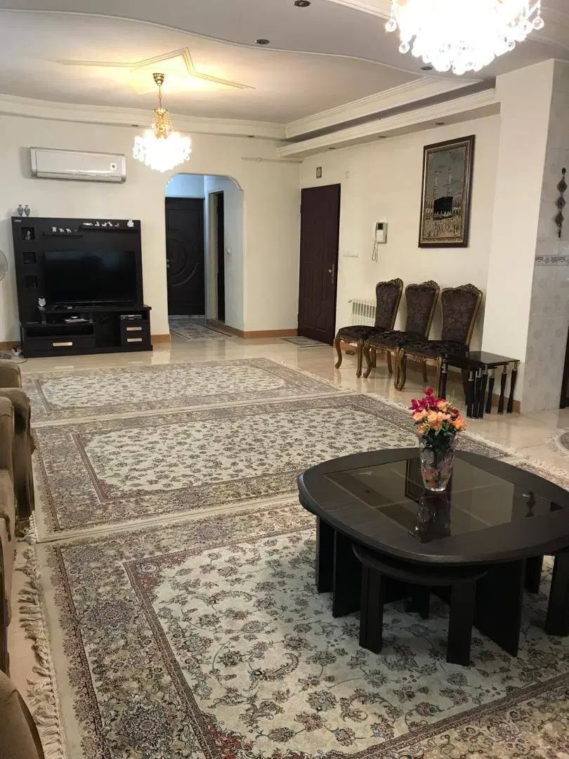 فروش واحد ۱۳۲ متری در معلم بر اصلی اعلایی