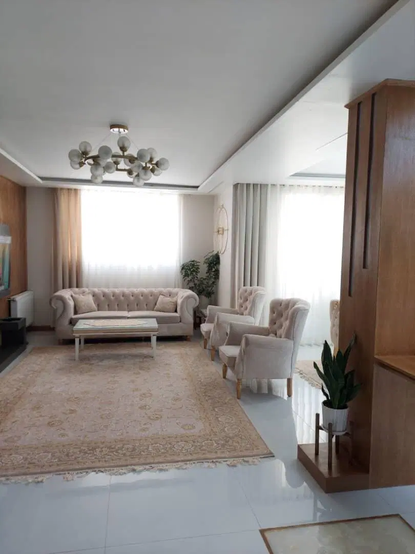 آپارتمان دو خواب بسیارتمیز و شیک