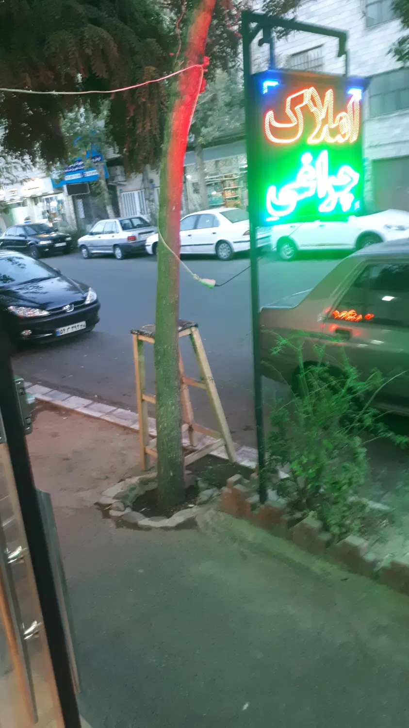 ۸۰متری فول بازسازی شده فول امکانات لاله ها