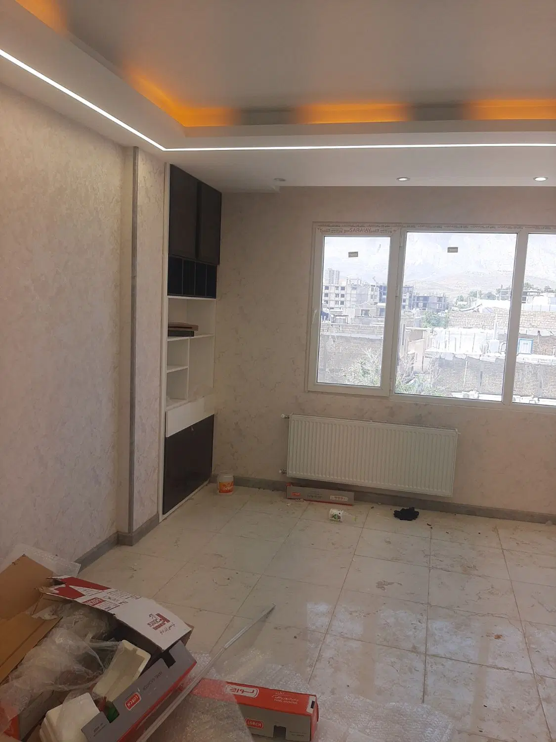 فروش منزل ویلایی.۲طبقه با سوئیت پشت بام.