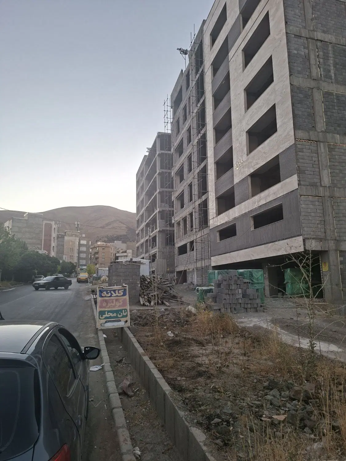 واحد134متری طبقه پنجم دوکله روخیابان اصلی
