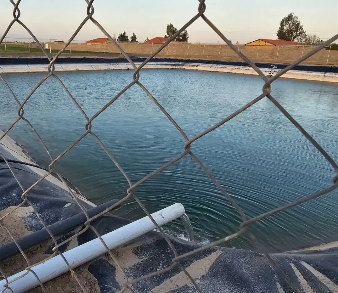 هزار متر چهاردیواری