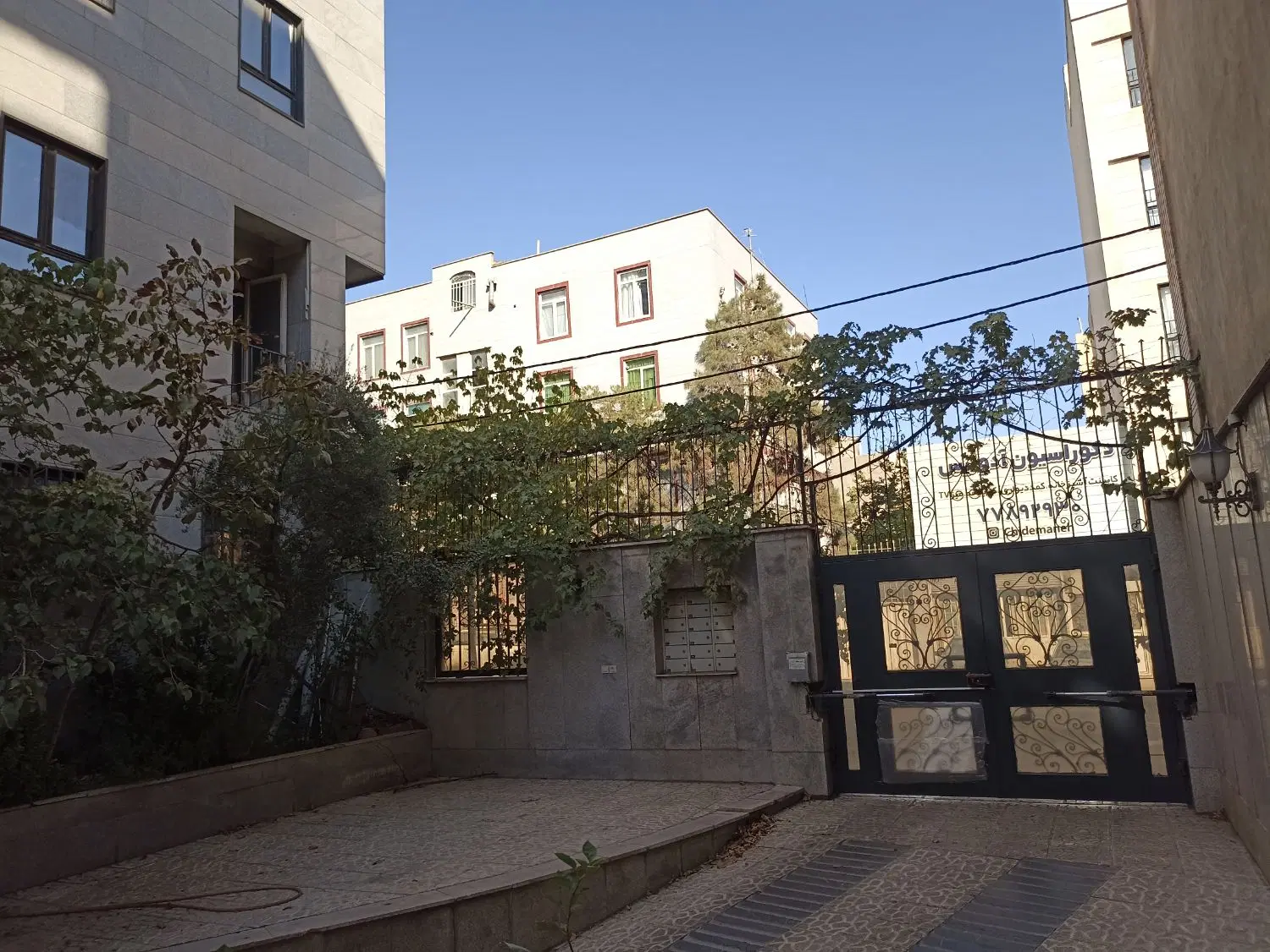 ۶۰متر آپارتمان خوش نقشه با نورگیر فوق العاده