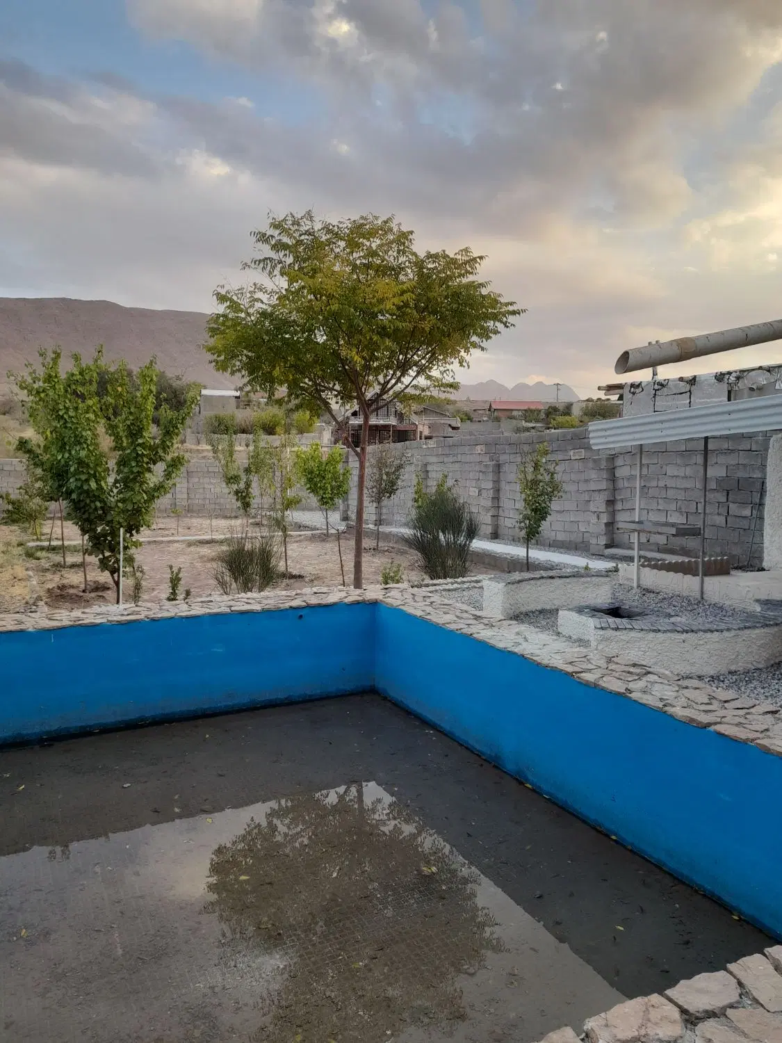 زمین کوهپایه