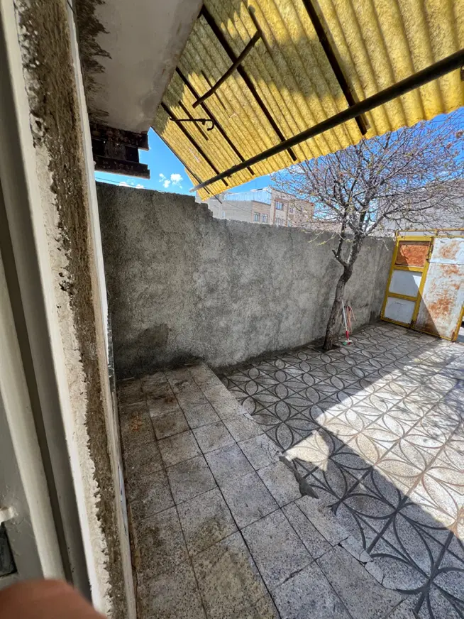 رهن کامل و اجاره یک خانه دربستی ۱۰۰ متری حیاط دار