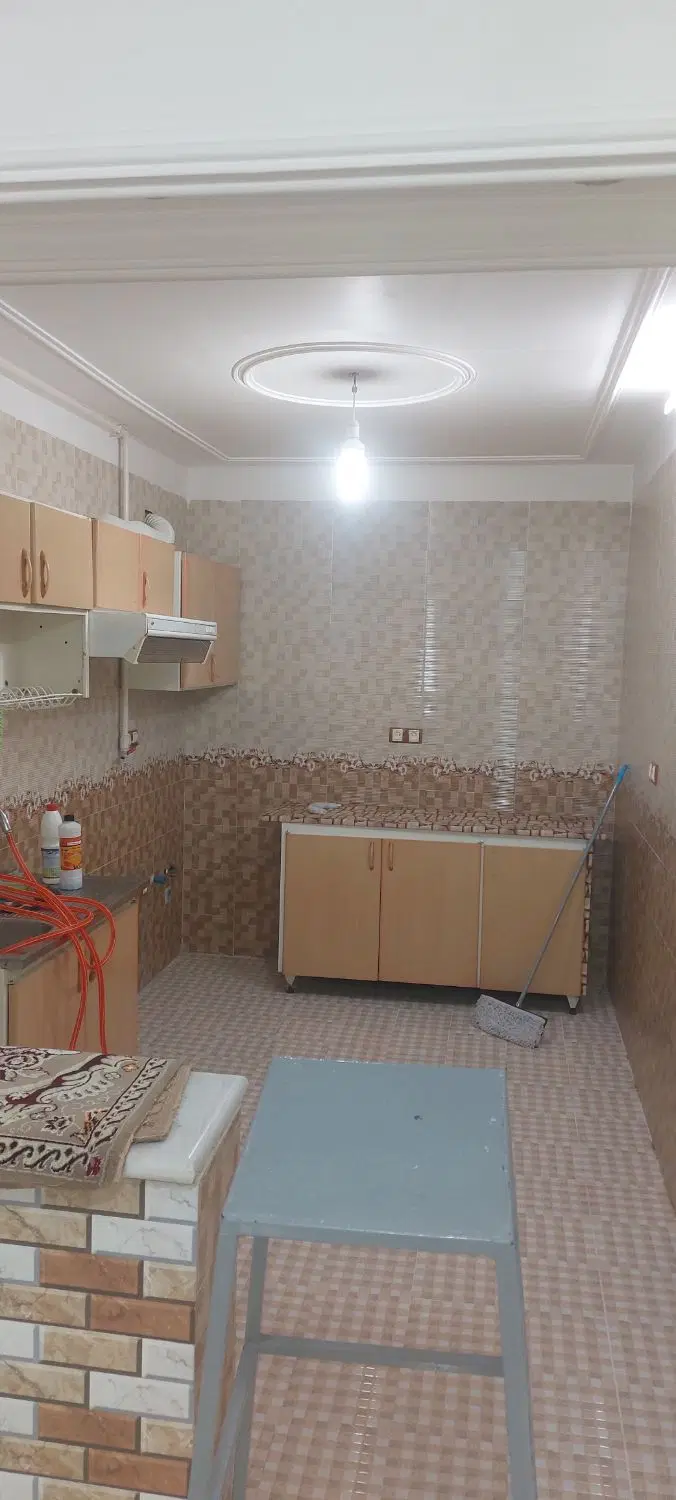 اجاره یک واحدزیر زمین