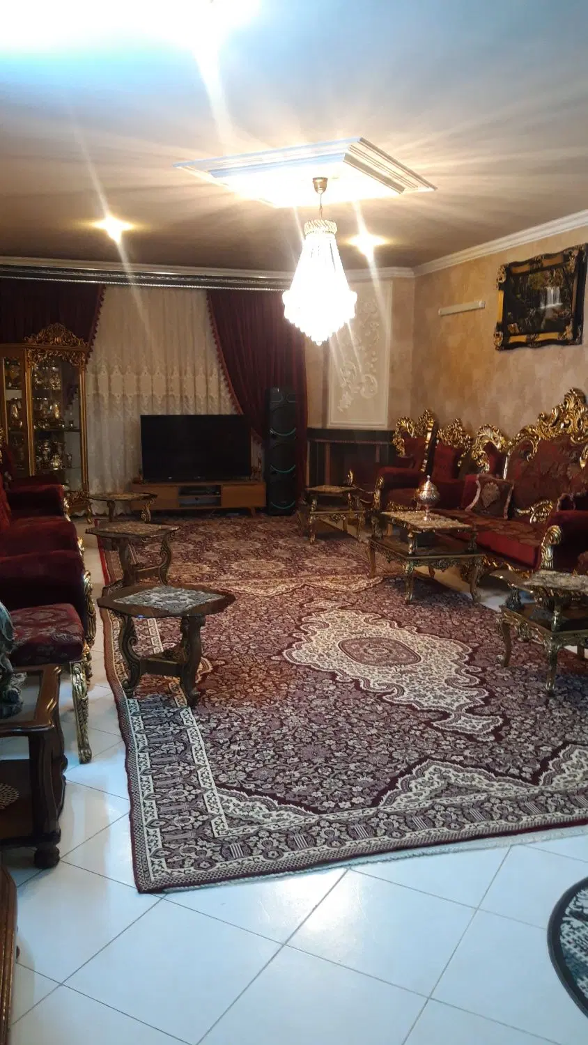 واحد زیبا تمیز وبسیار دلباز