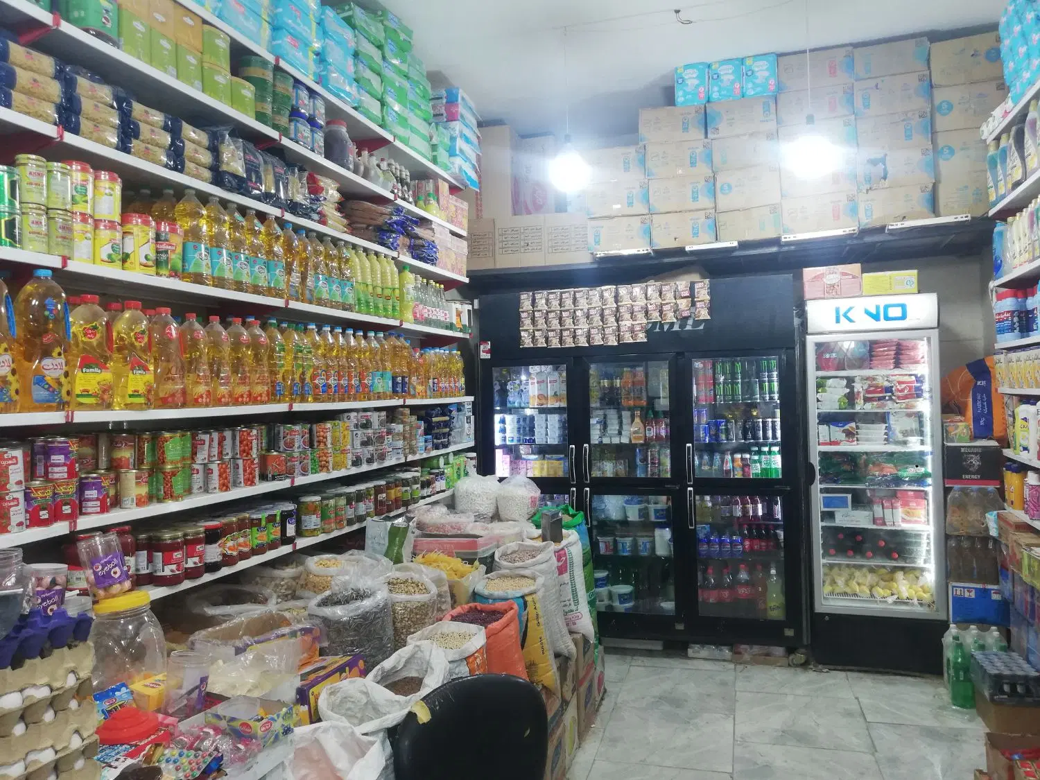 مغازه فروشی