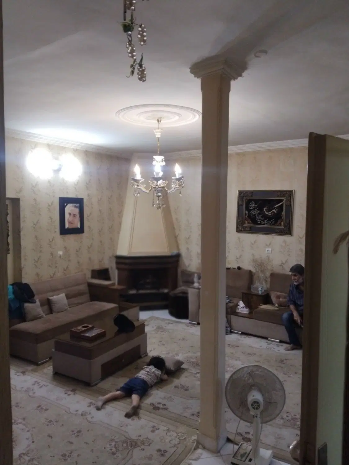 اپارتمان ویلایی سه طبقه با نیم طبقه دوبلکس