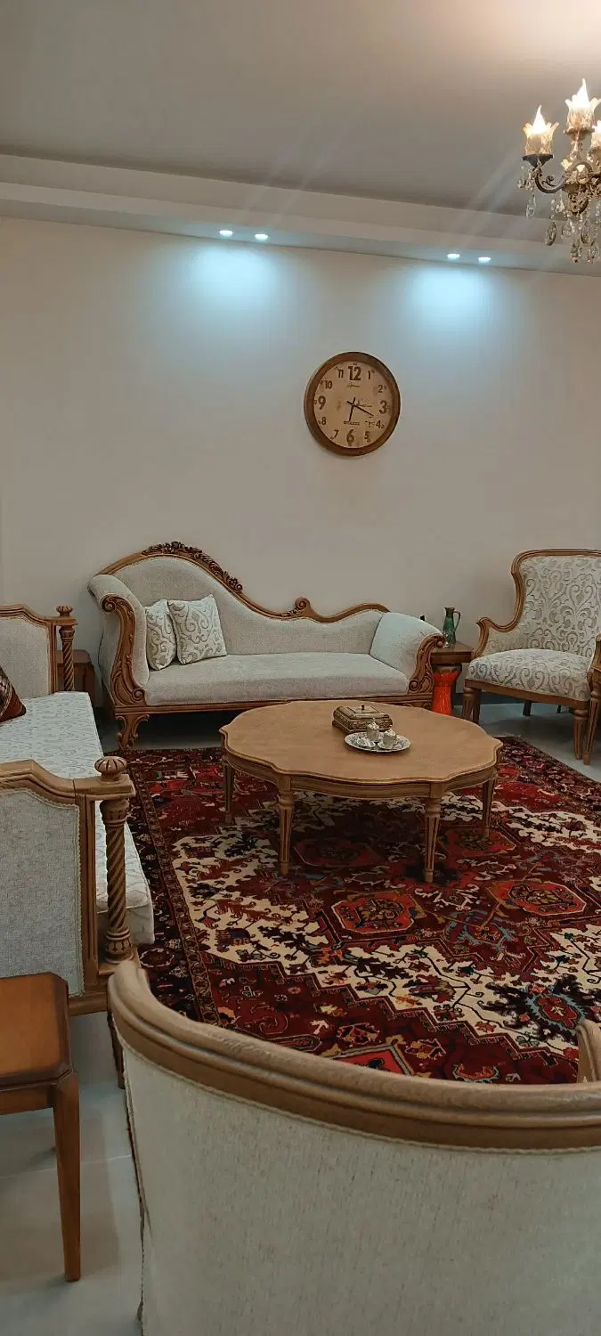 140 متر* فول امکانات * تک واحد* جمالزاده جمهوری