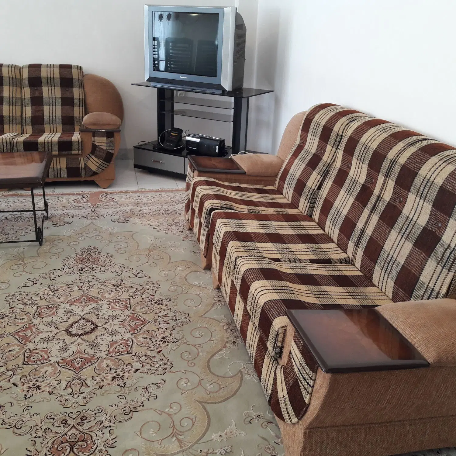 آپارتمان یک خوابه مبله وشیک کامل در مرکز شهر