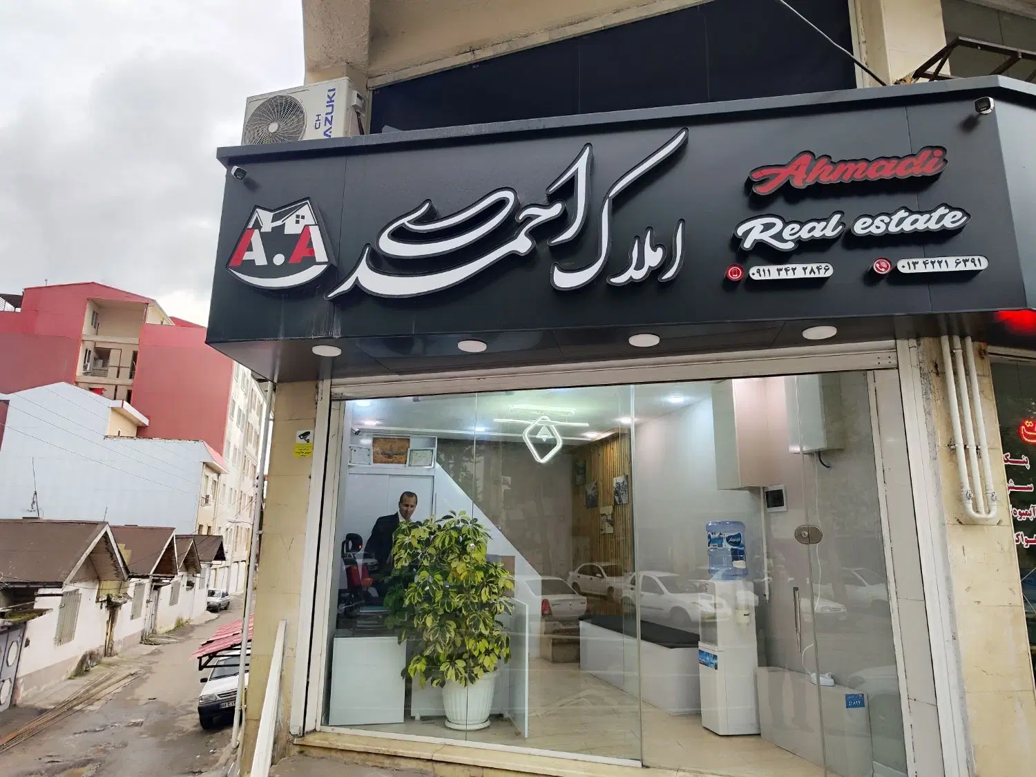 ۱۱۰ متر آپارتمان نوساز، ، هدایت (فول امکانات )