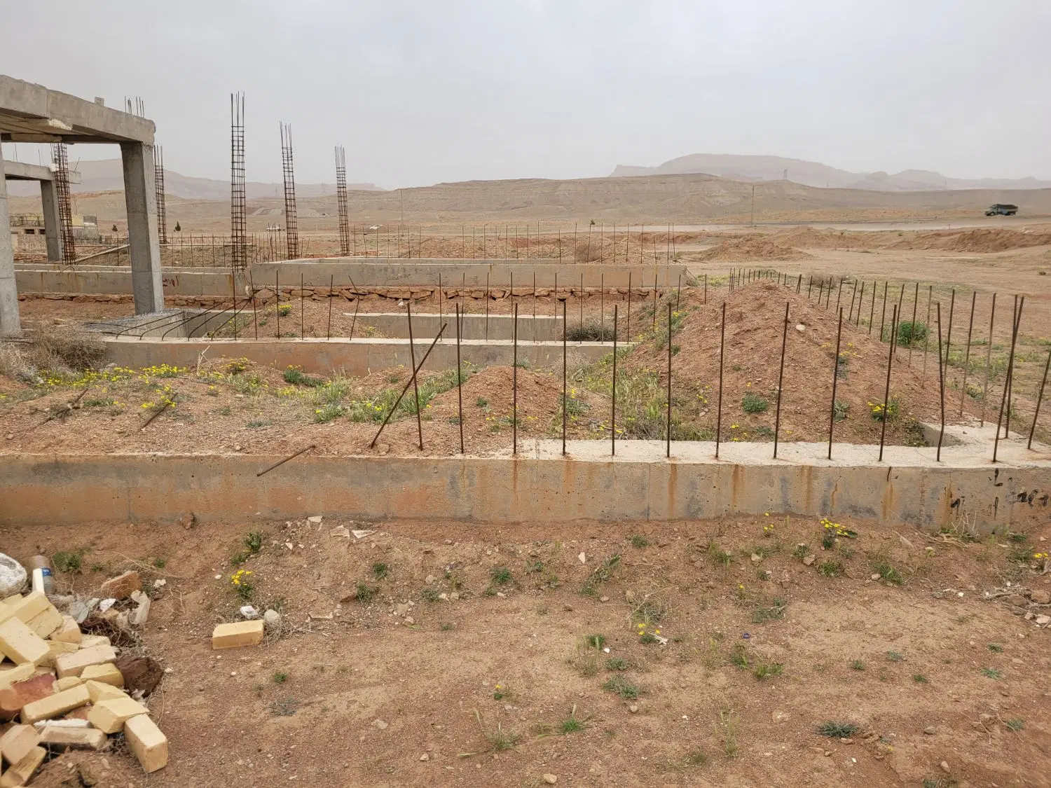 ۴۱۰ متر زمین مسکونی حاجی آباد نیزار