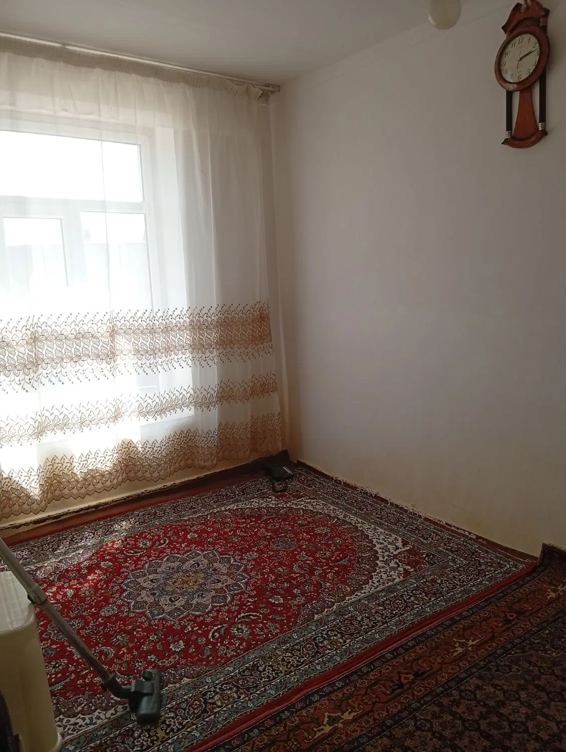 خانه همراه گاو داری