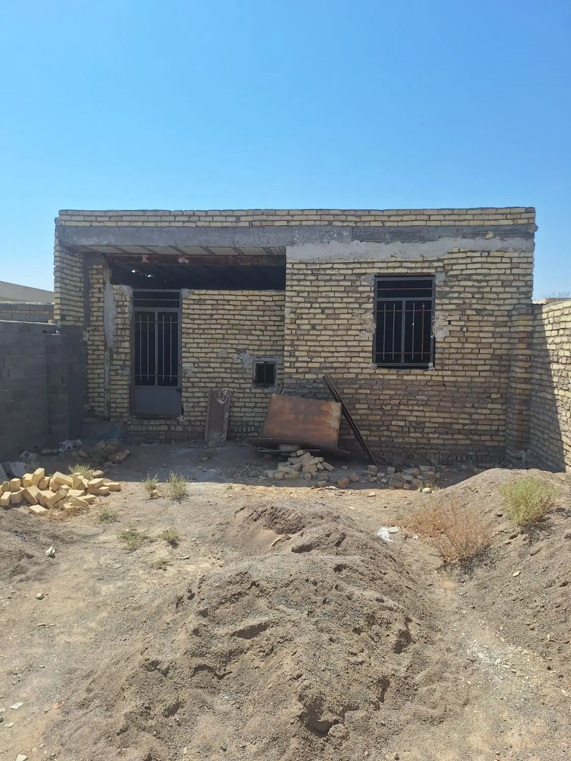 خانه باغ یاکارگاه عیوب اباد بیدگل