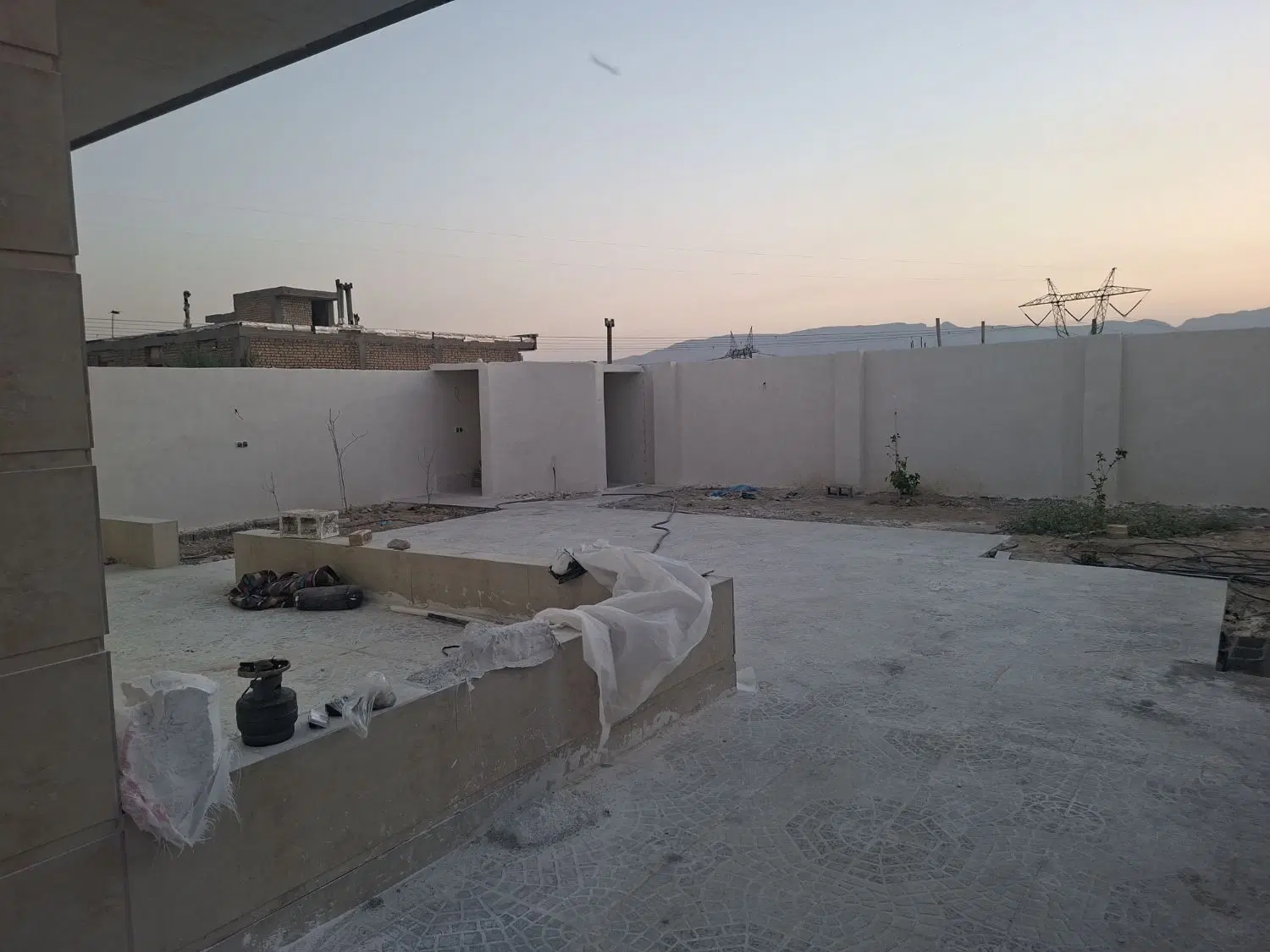 منزل مسکونی حیاط دار