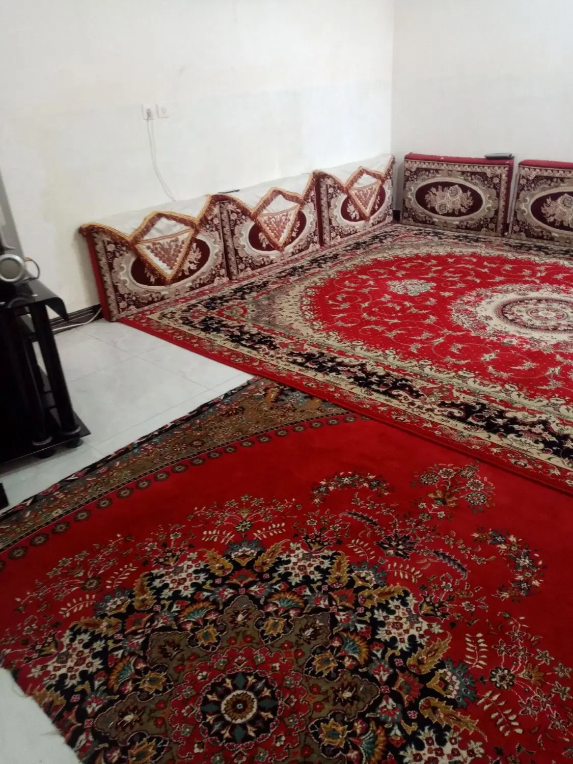 خانه در جاده قدیم