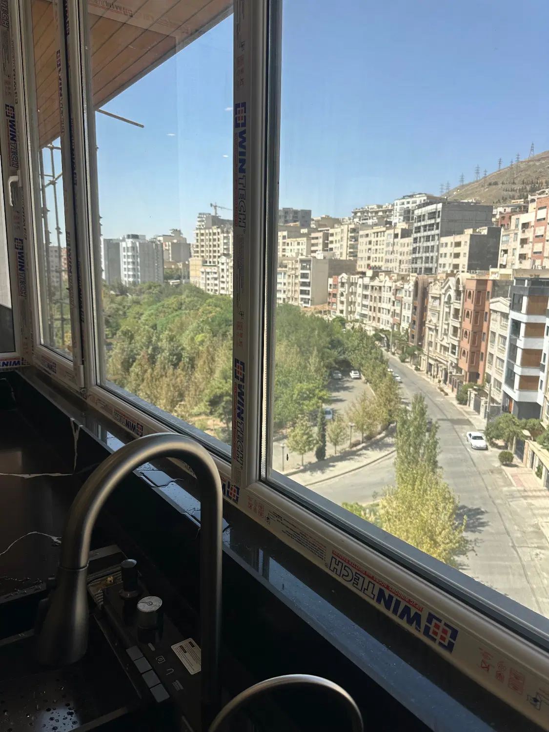 آپارتمان نوساز  ۱۷۸ متری.