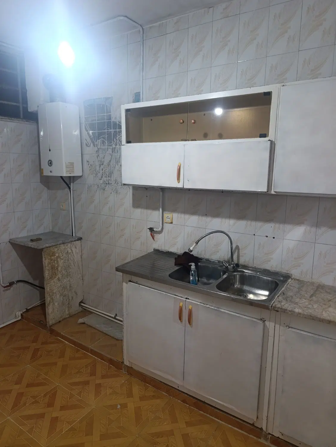 90متر یک خواب کف سرامیک