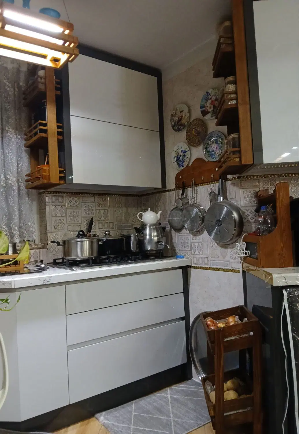 فروش آپارتمان 95 متری با پارکینگ و انباری