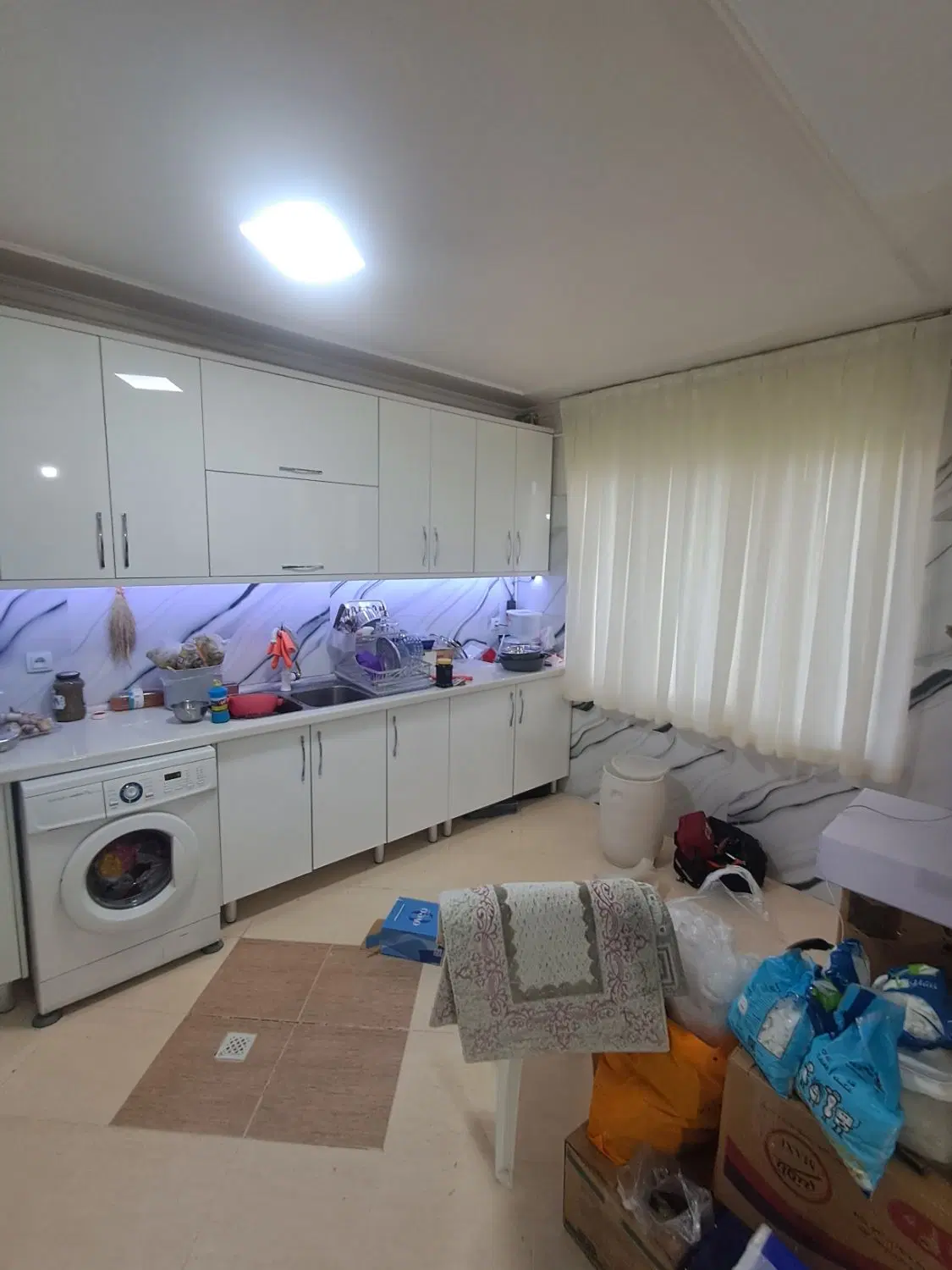 ۸۵ متری تاپ لوکیشن غرق نوری تمیز