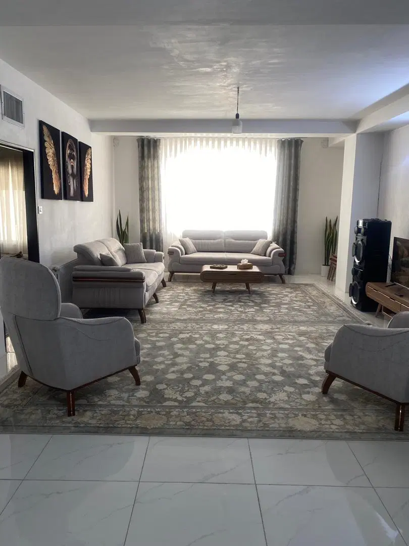 فروش آپارتمان ۹۰ متری فول