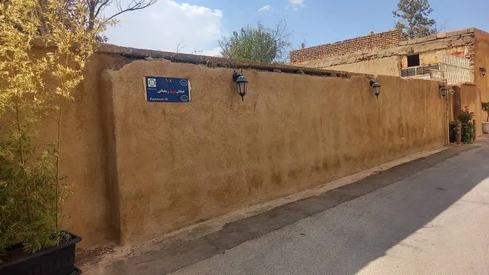 زمینی استثنایی مناسب برای یک منزل لوکس بی نظیر.