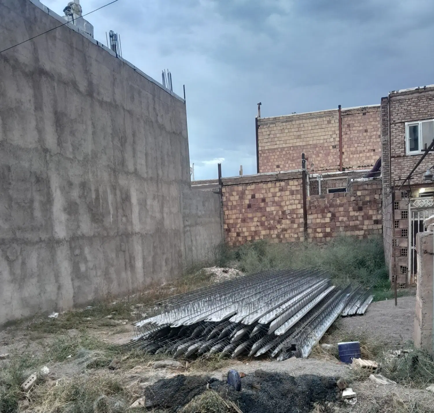 زمینی مسکونی در شوط
