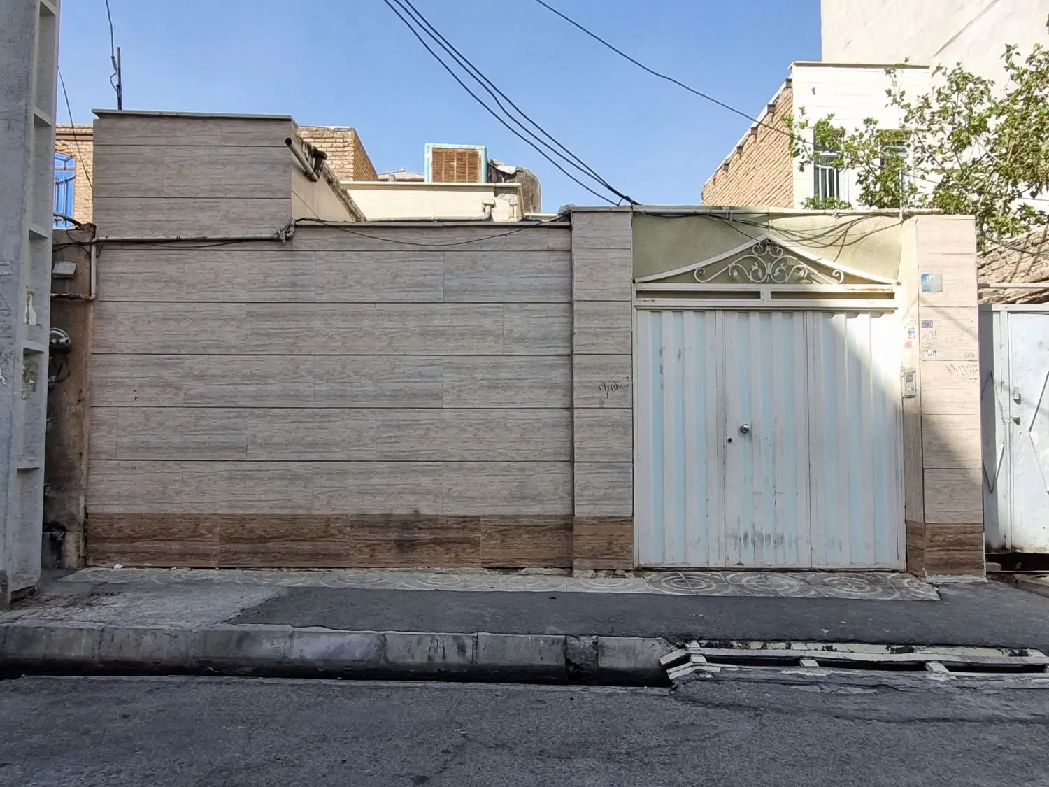 ۱۰۲ متر سندی قواره جلو