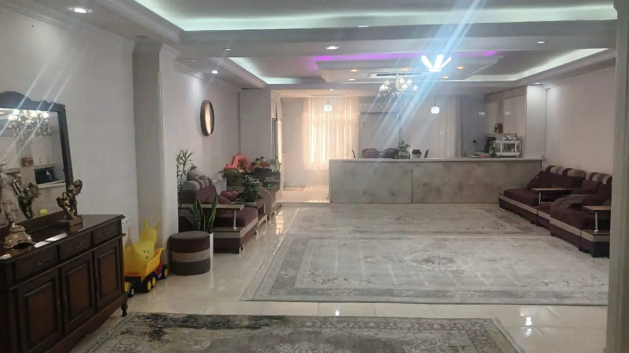 فروش آپارتمان ۱۵۰ متری تک واحدی گلشهر،بلوار هوشیار