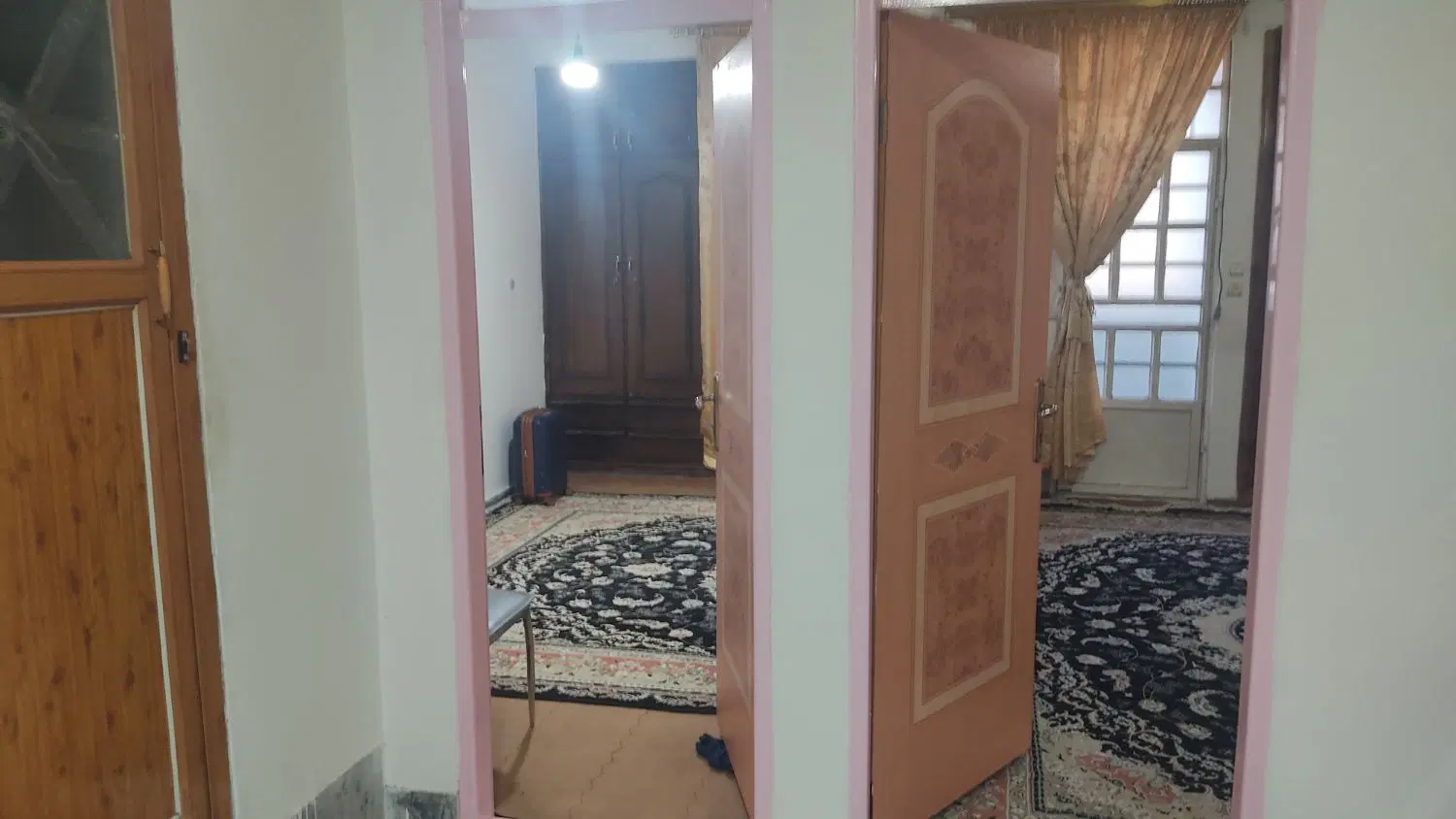رهن و اجاره _پایین تر از میدان ناصرخسرو _۱۲۰متر