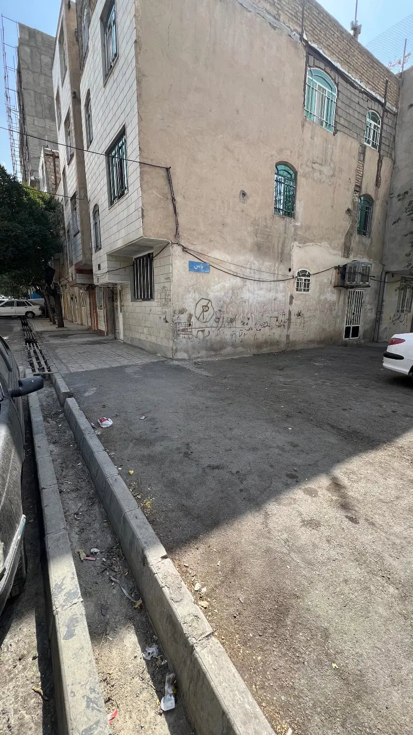 مغازه۲۵متری دو بر