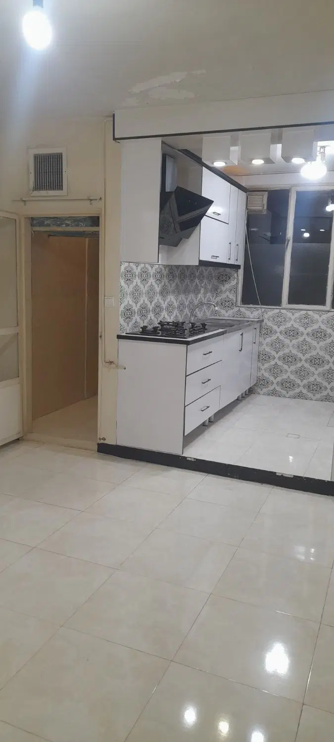 ۵۰ متری یه خوابه بااسانسور